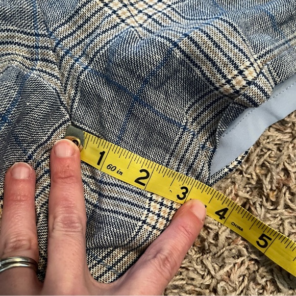 VERONICA BEARD Alicia Windowpane Plaid 100% Linen Shorts Pleated Blue Multi Sz6 - Picture 12 of 15